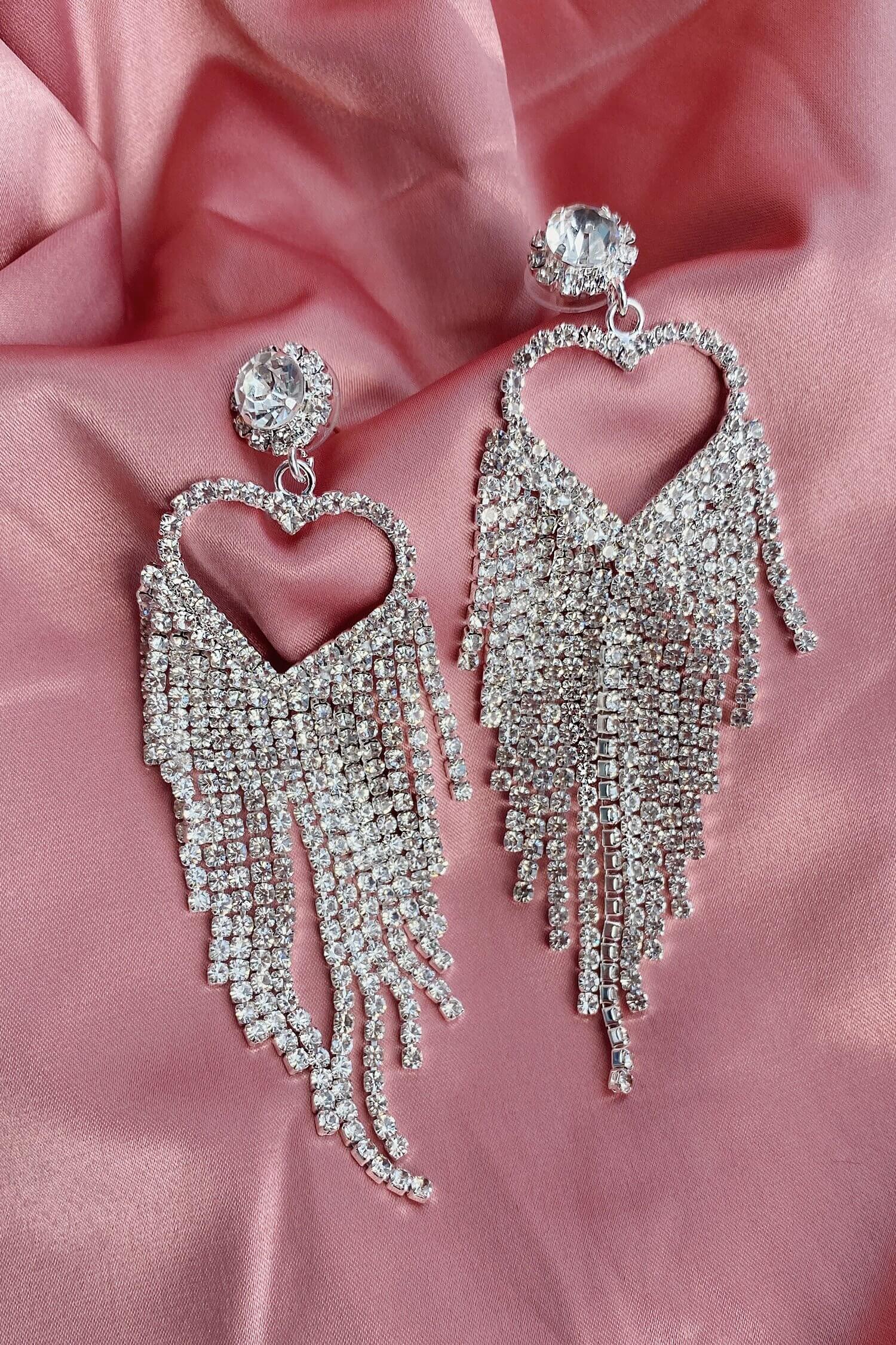 HEART TASSEL DROP EARRINGS