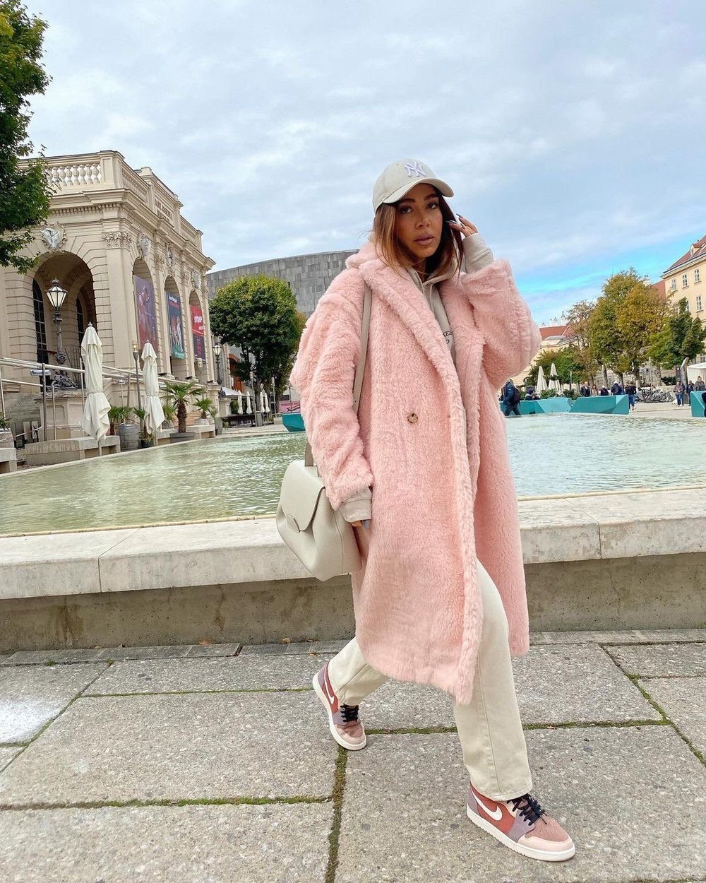 BEATRICE POWDER PINK FAUX FUR TEDDY COAT